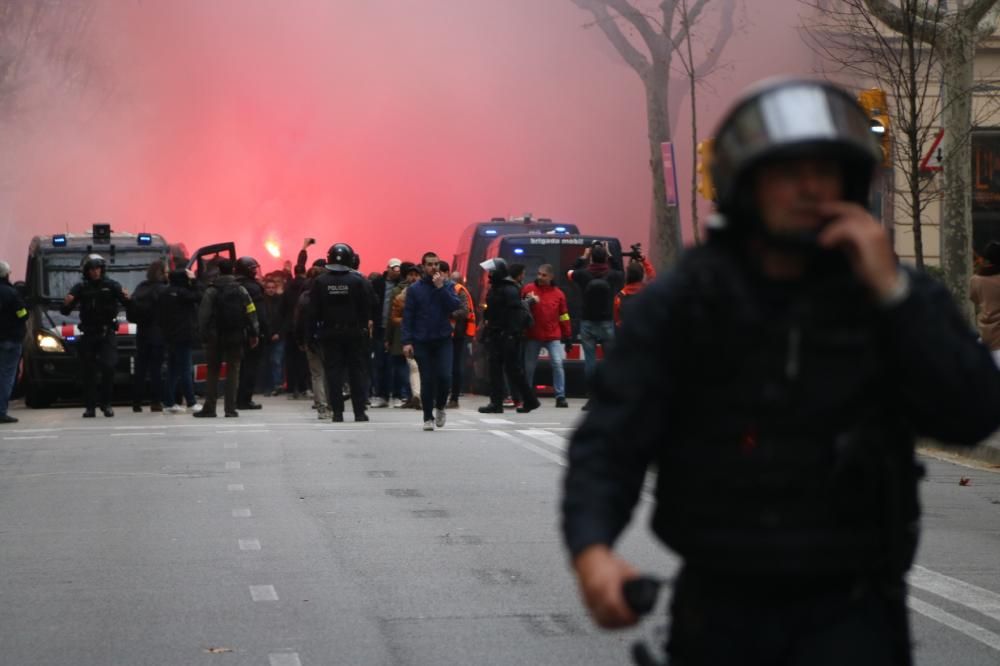 Tensió per la presència de seguidors del Lió a Barcelona