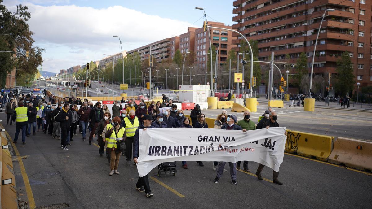 Els veïns de les Glòries exigeixen la urbanització definitiva de la Gran Via una vegada inaugurat el túnel