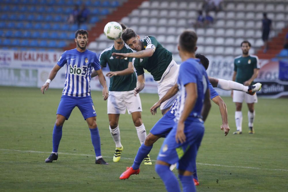 Ponferradina - Real Oviedo, en imágenes