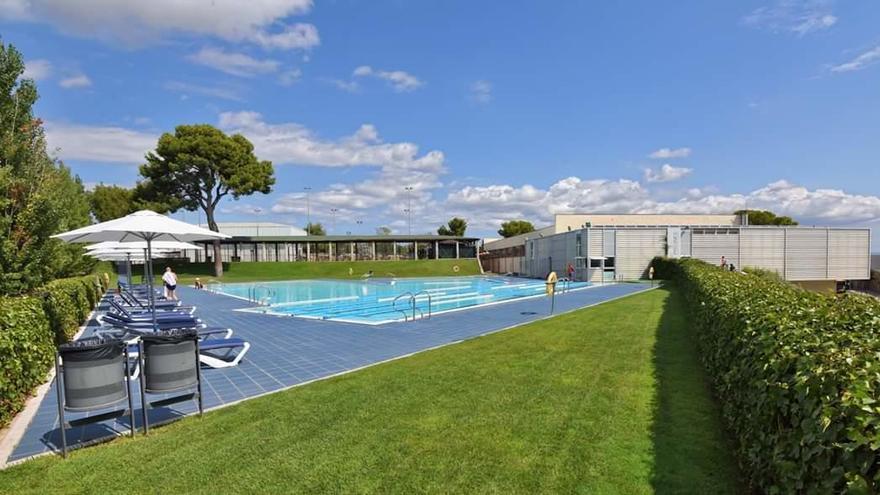 La piscina descoberta de Figueres