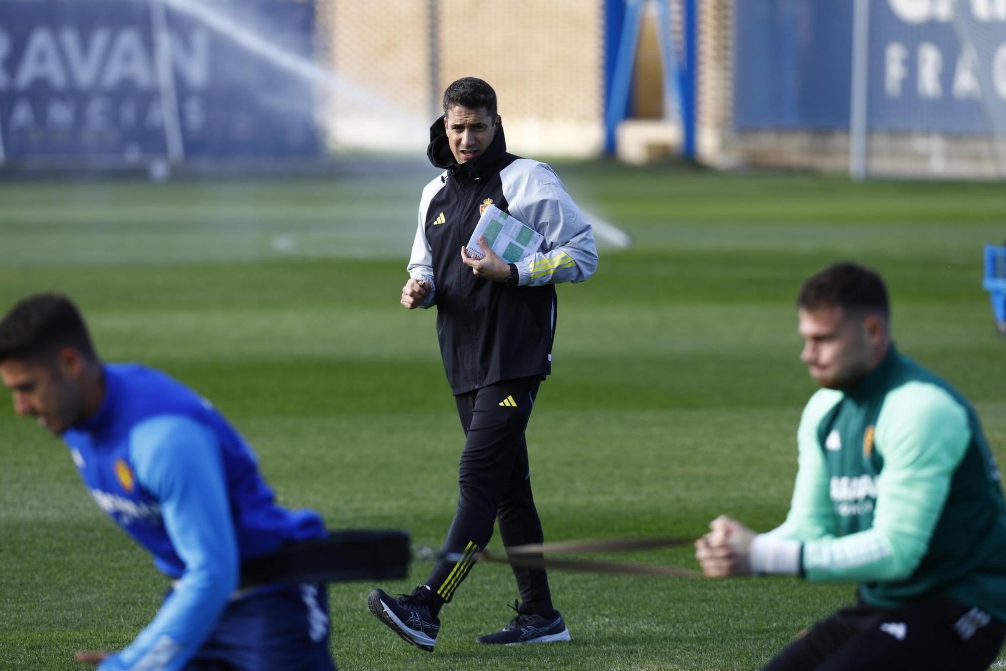 EN IMÁGENES | Así ha sido el primer entrenamiento del Real Zaragoza con Julio Velázquez