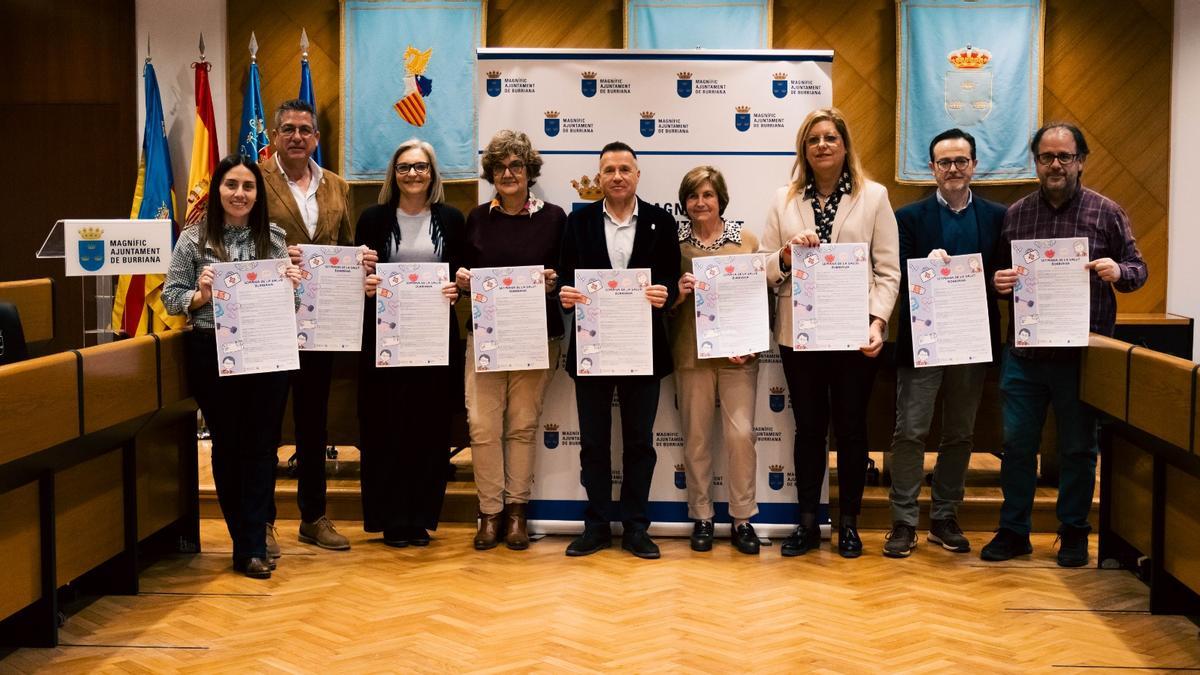 El alcalde de Burriana, Jorge Monferrer, ha participado en la presentación de la Semana de la Salud, junto a coordinadores médicos y de enfermería.