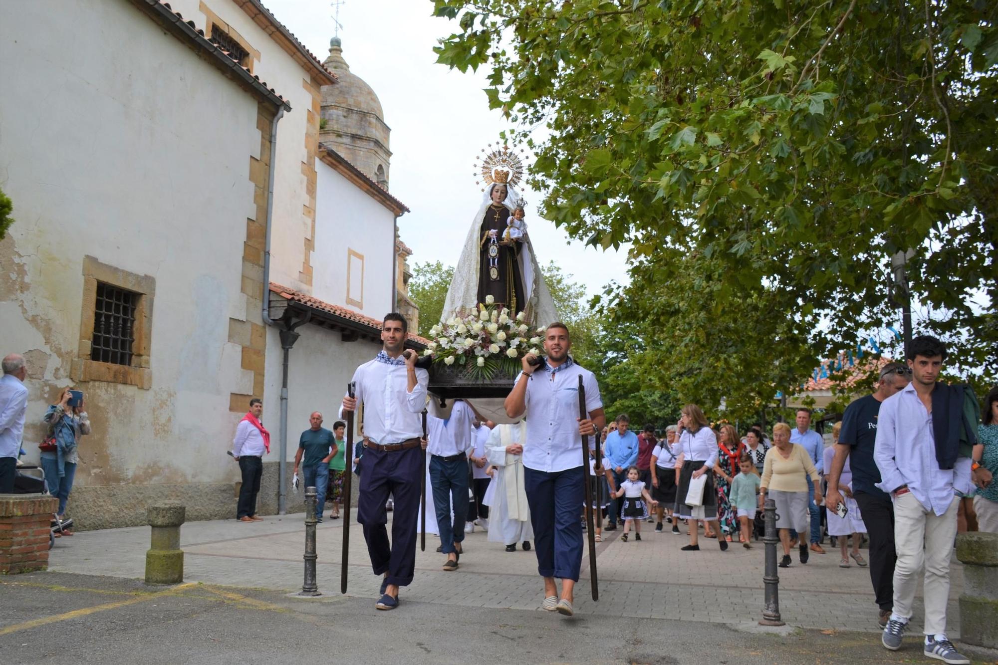 Lastres celebró la Virgen del Carmen