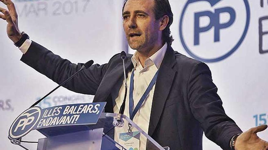 BauzÃ¡, en el Ãºltimo congreso del PP balear en el que fue derrotado por Company.