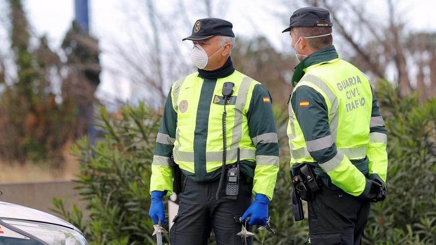 Un control de tráfico de la Guardia Civil.