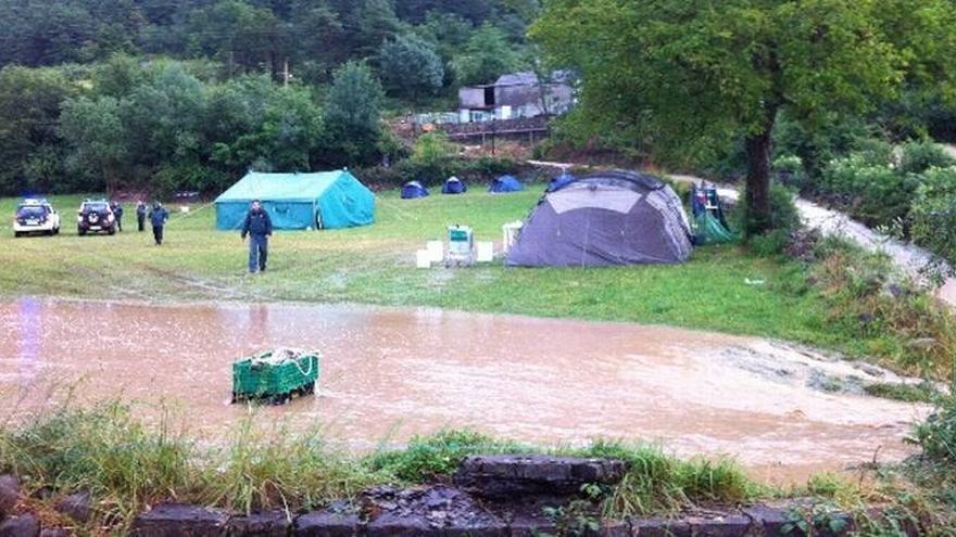 Las fuertes tormentas obligan a desalojar siete campamentos