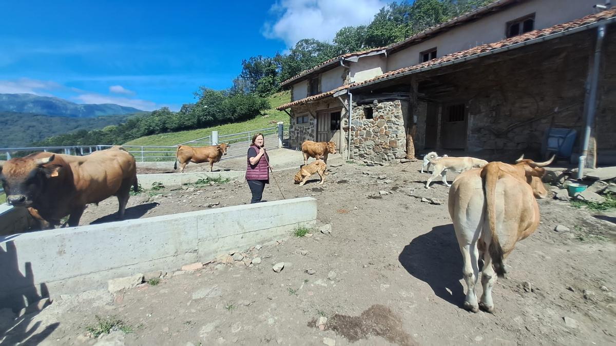 Lorena del Campo, en su explotación de La Segá.