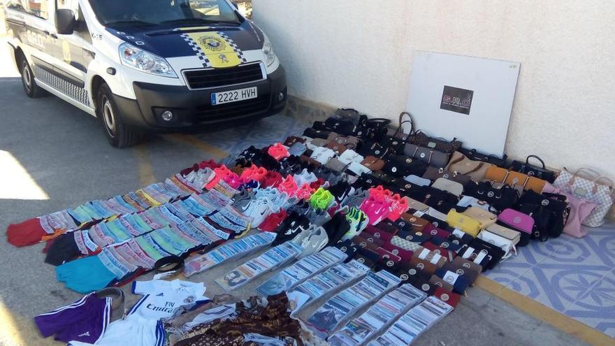 La Policía Local incauta en quince días más de mil objetos ilegales