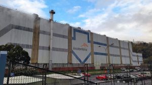 Archivo - ArcelorMittal