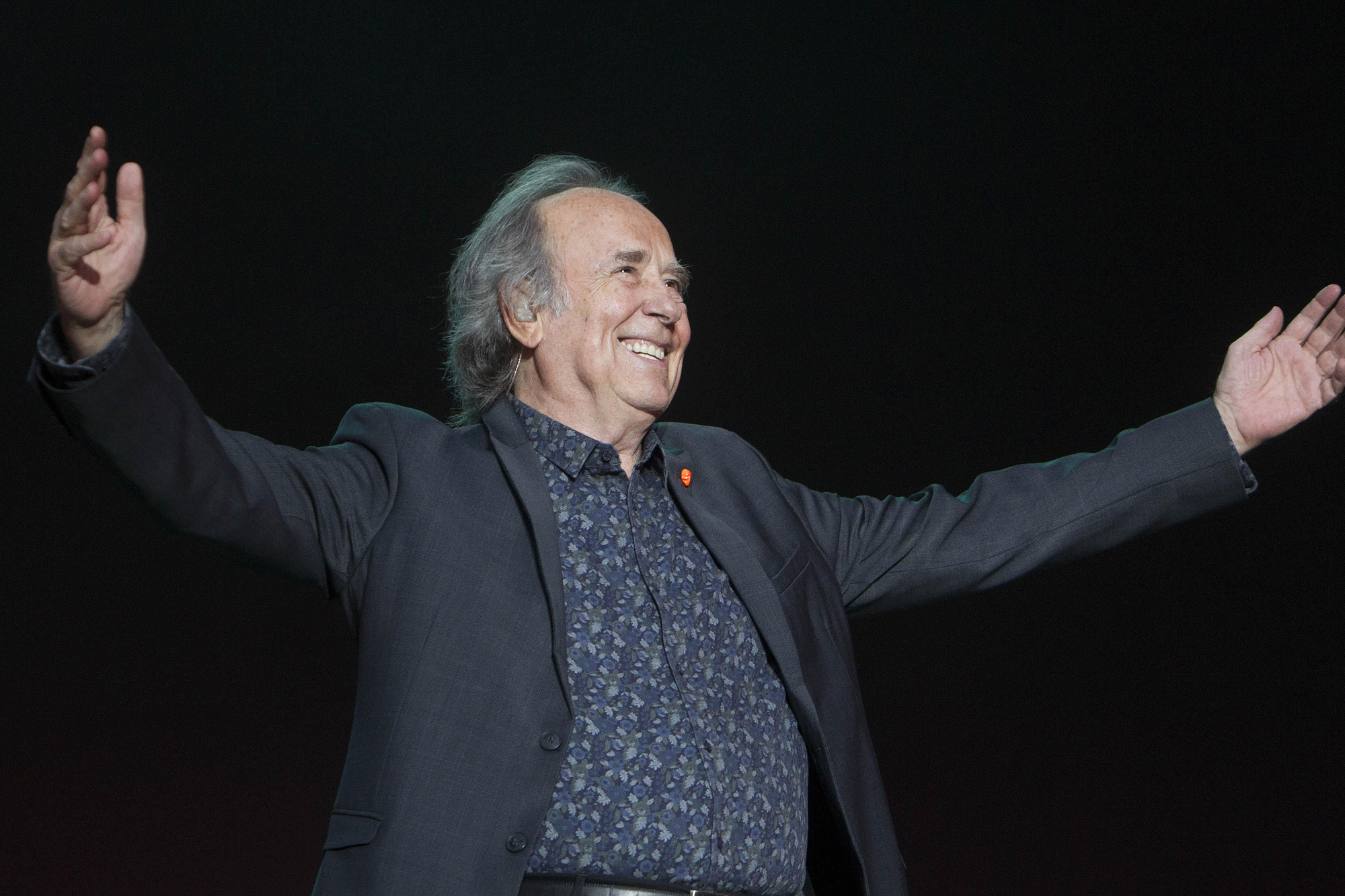 Así ha sido el primer concierto de la temporada en Castrelos: Serrat hace vibrar a Vigo