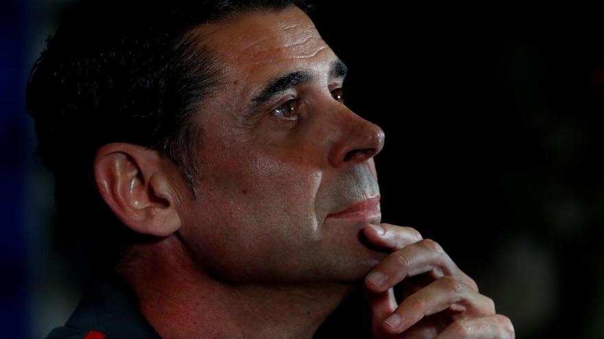 Fernando Hierro durante la rueda de prensa.