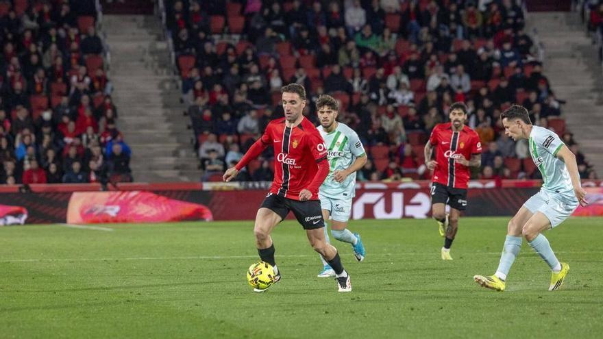 Darder, autocrítico tras la derrota del Mallorca ante el Betis: «Tenemos que dar un paso adelante desde hace tiempo»