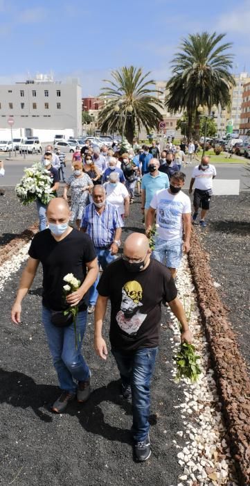 Ofrenda floral en homenaje a Belén María