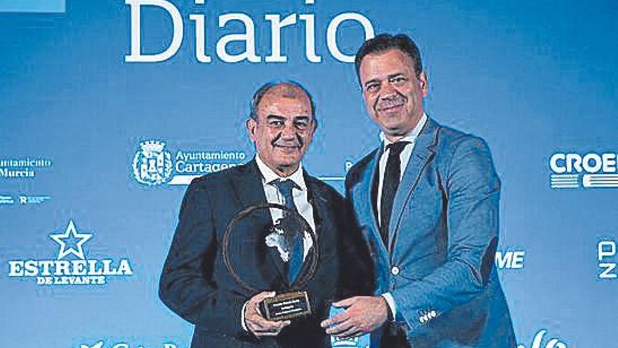 Murcia Diario entrega a Juan Antonio Pedreño el premio Embajador de la Región de Murcia