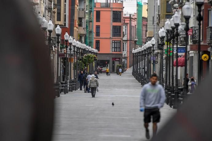 25-03-20 LAS PALMAS DE GRAN CANARIA. CIUDAD. LAS PALMAS DE GRAN CANARIA. Recorrido por la ciudad para vera su desolación.   Fotos: Juan Castro.  | 25/03/2020 | Fotógrafo: Juan Carlos Castro