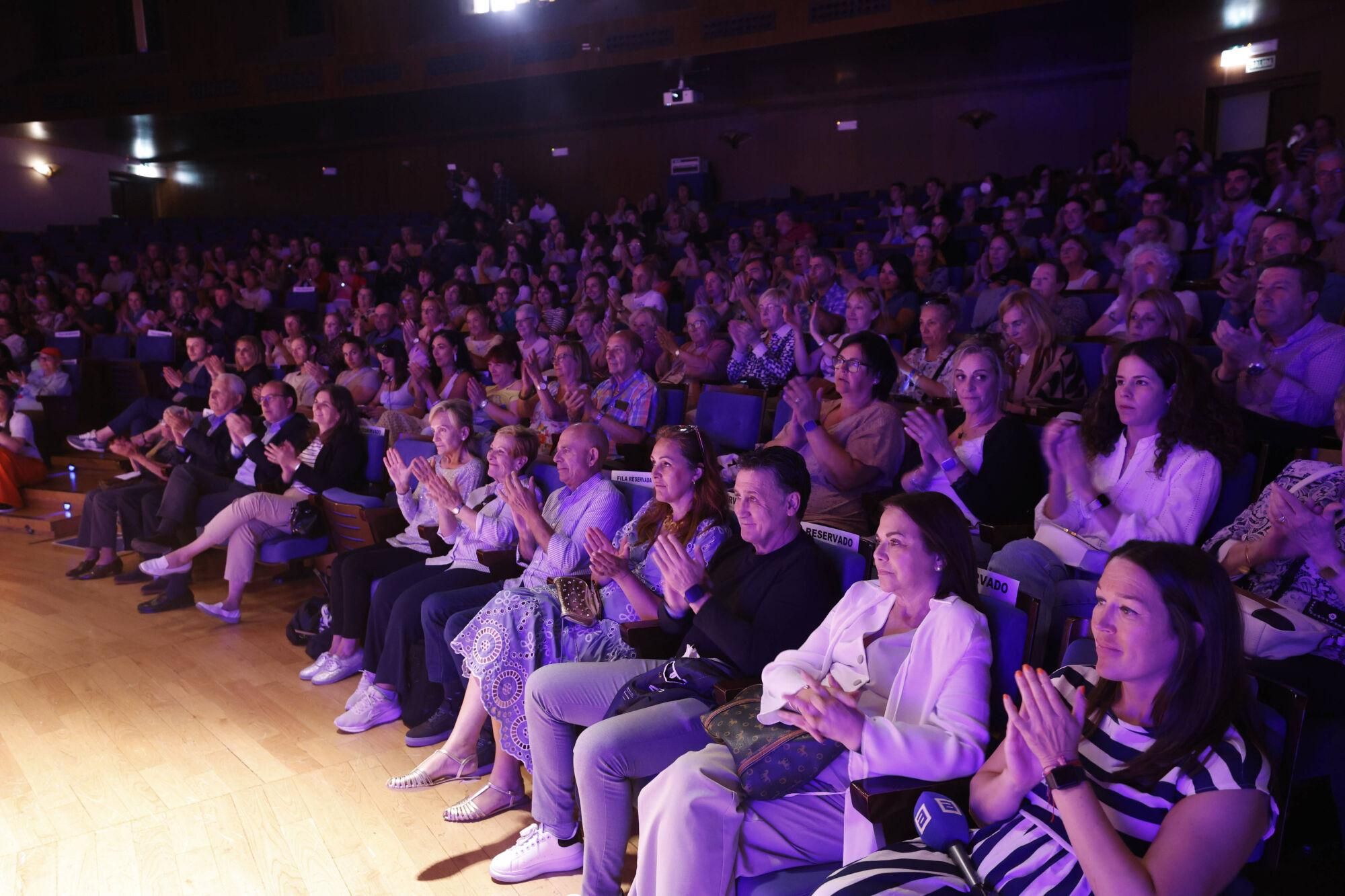 Así fue la pasarela solidaria en Oviedo para concienciar de que el cáncer de mama afecta a todos