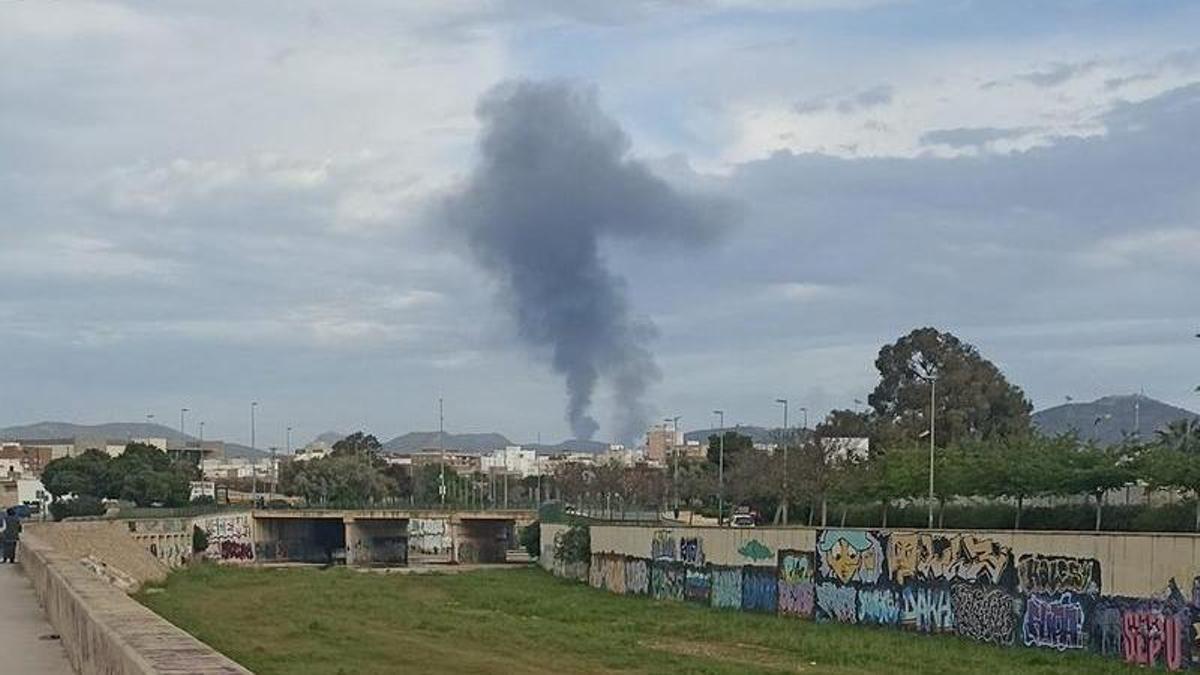 Imagen de la columna tomada por un vecino de la localidad.
