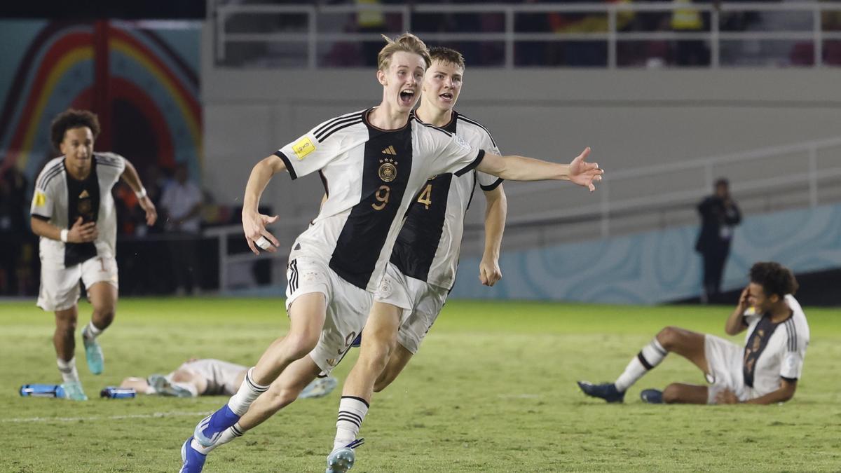 Alemania se lleva su primer título por penaltis ante Francia (2-2/4-3)