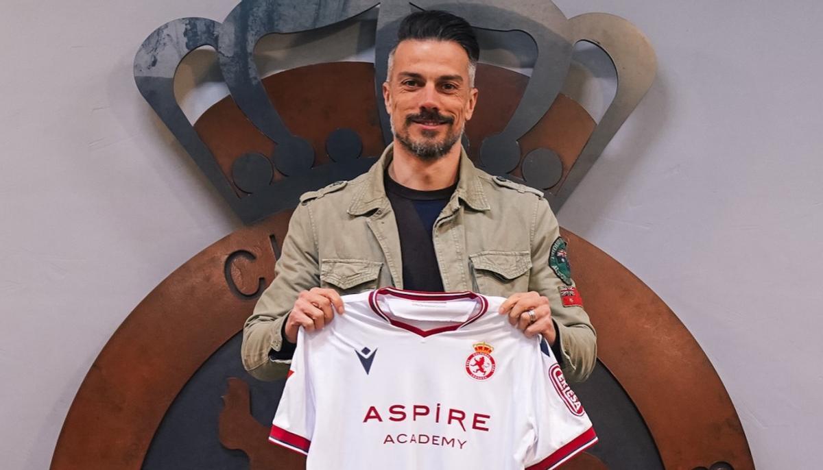 Rubén de la Barrera no lleva ni un mes al frente de la Cultural Leonesa.