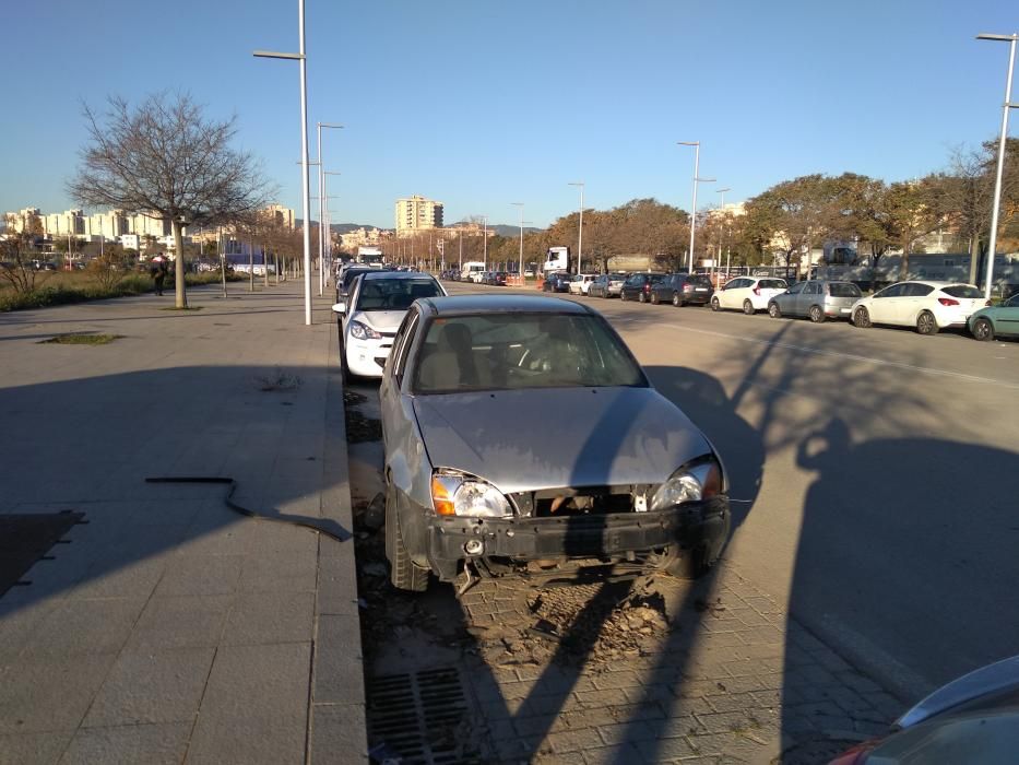 Nou Llevant: cementerio de coches