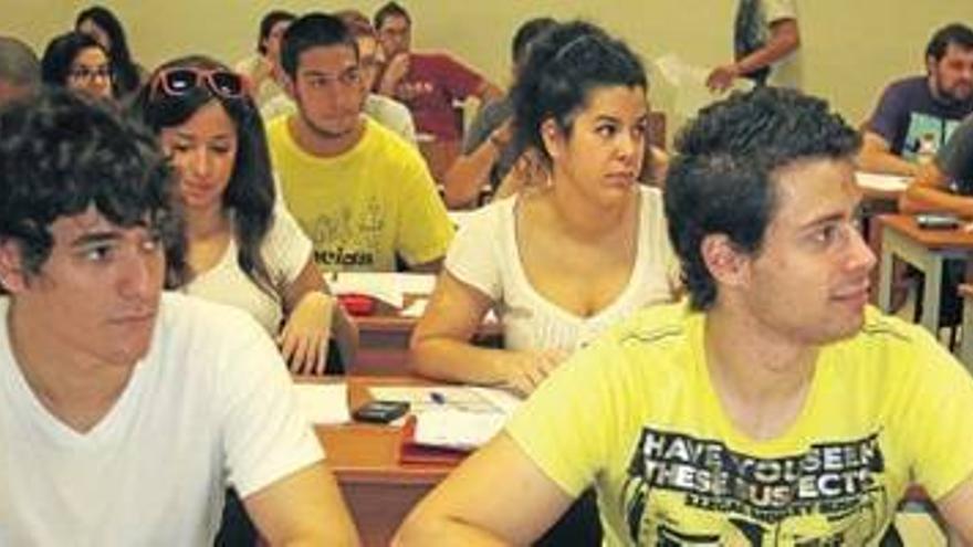 La Junta adapta la cuantía de las becas Erasmus a la riqueza del país de destino