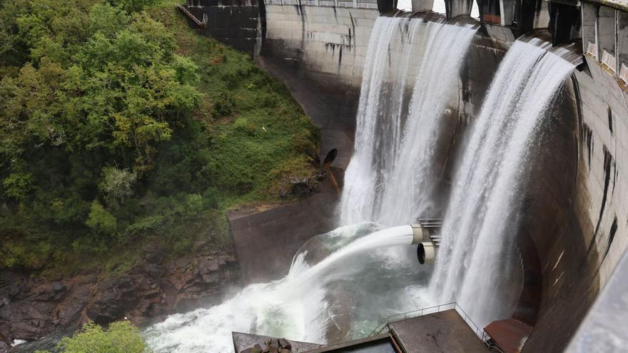 El embalse de Eiras, al 100% de su capacidad durante esta primavera. |   // ALBA VILLAR