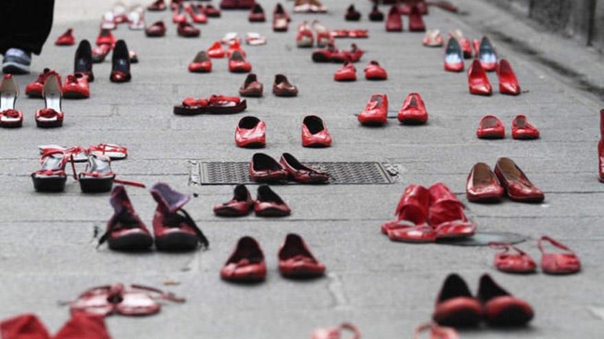 &#039;Zapatos Rojos&#039; llega a Gran Canaria para luchar contra  la violencia de género