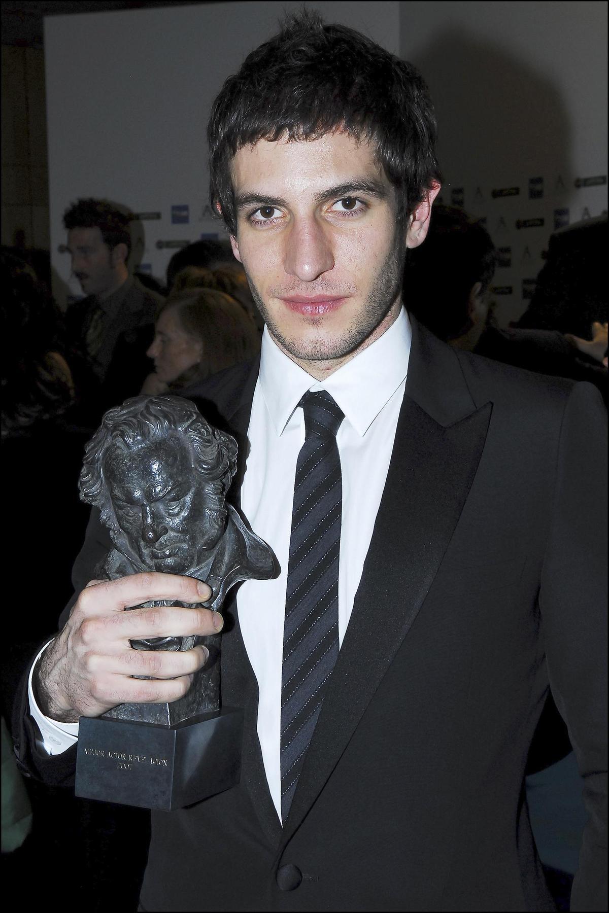 Quim Gutiérrez ganó el Goya a Mejor actor revelación por la película 'Azuloscurocasinegro'.
