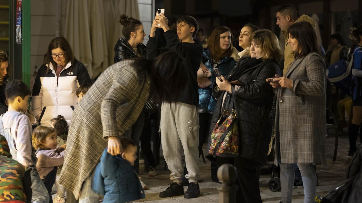 El Antroxu pinta mucho en Llanera: sesión de maquillaje, talleres e hinchables para celebrar el Carnaval en Lugo