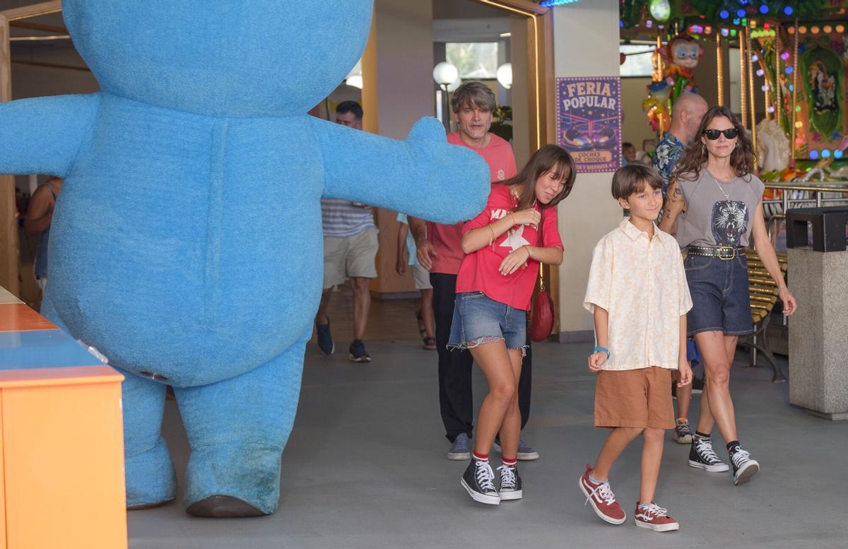 Rodaje de 'Menudas vacaciones' con Salva Reina y Amaia Salamanca