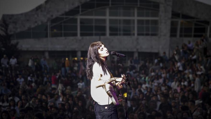 Natalia Lacunza durante su concierto en la plaza da Cidade da Cultura en ‘Atardecer no Gaiás’