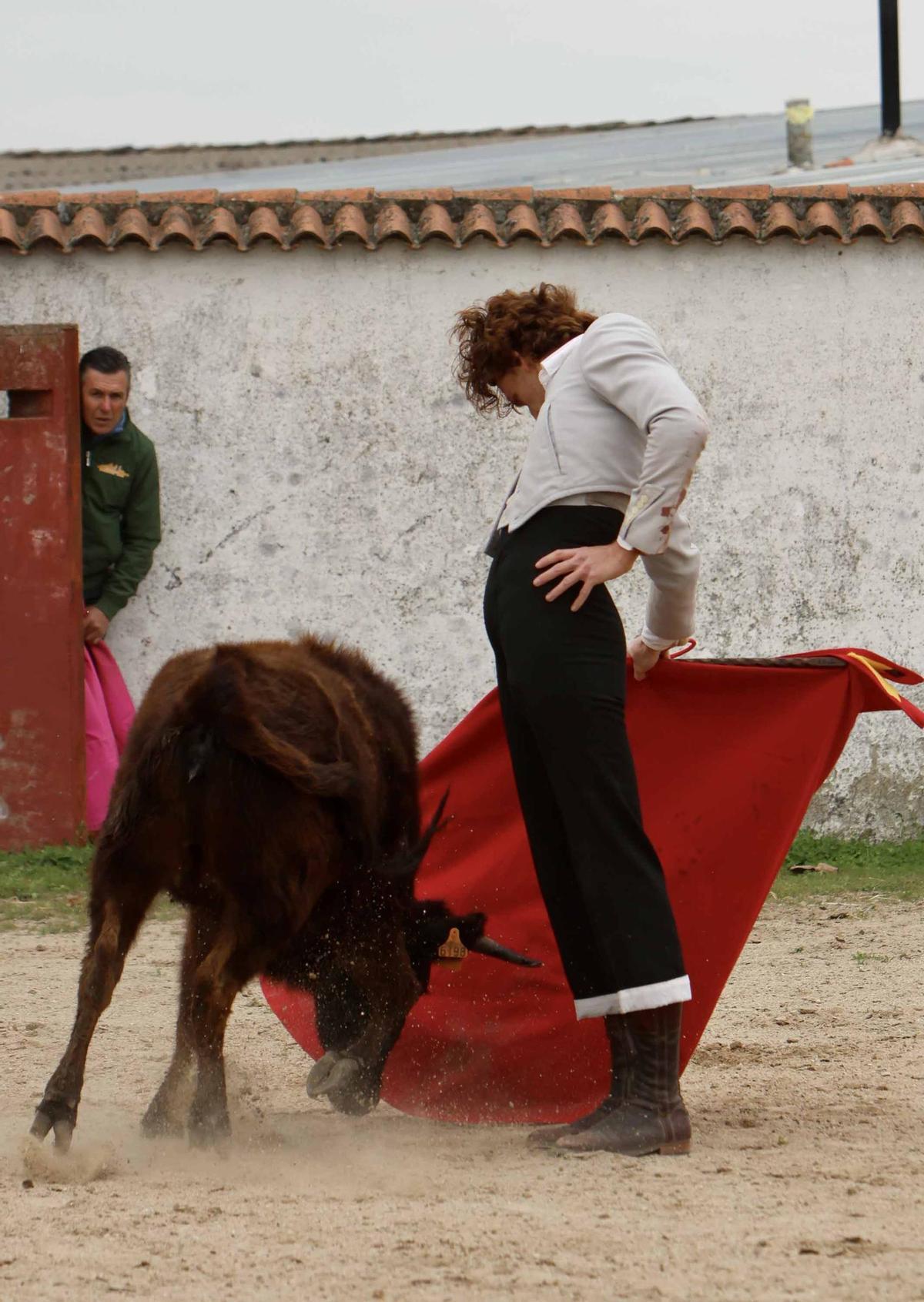 El novillero Borja Escudero estrena apoderado