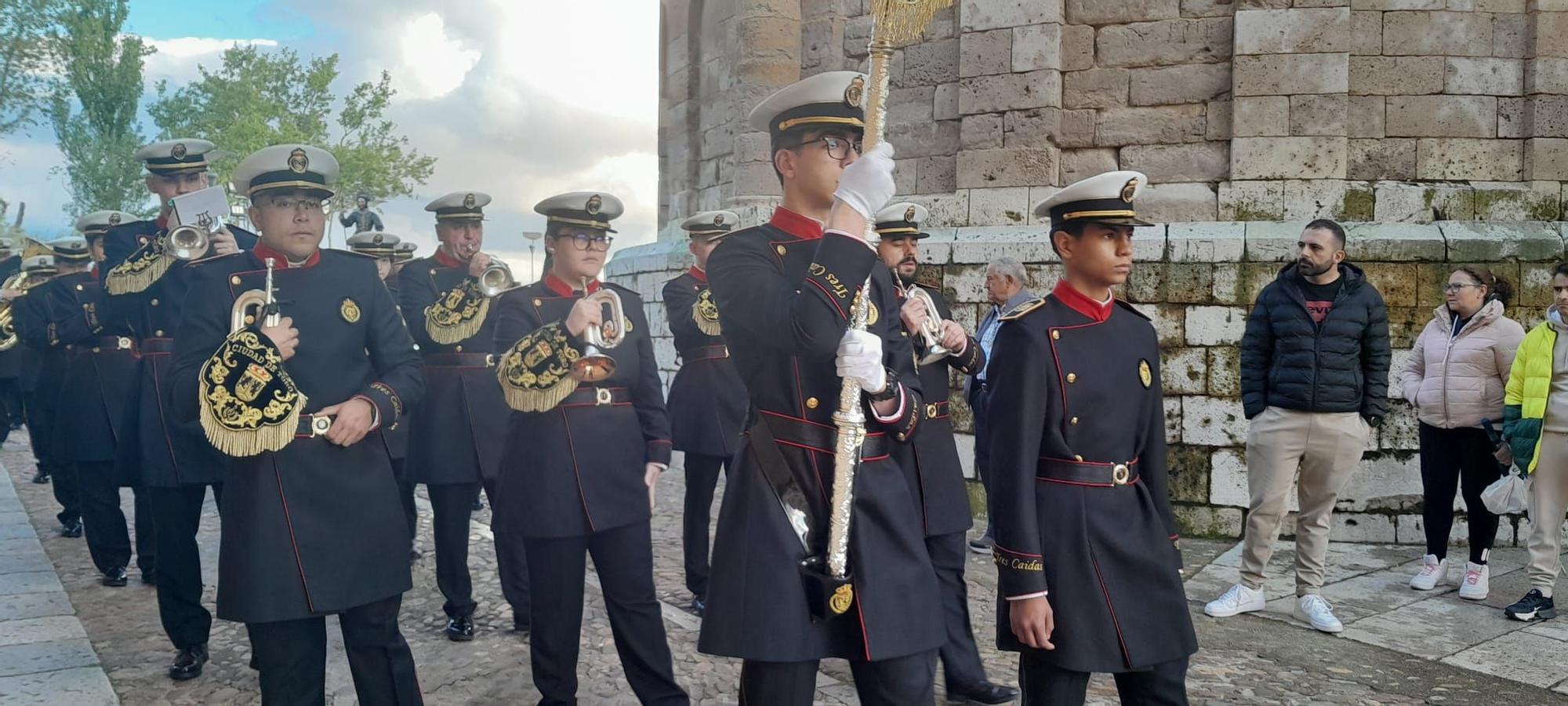 GALERÍA | Agricultores y devotos participan en la procesión de San Isidro Labrador en Toro