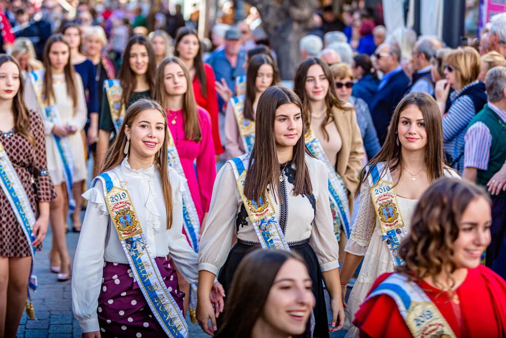 Más de 500 músicos marcan el ritmo en el inicio de las Fiestas de Benidorm