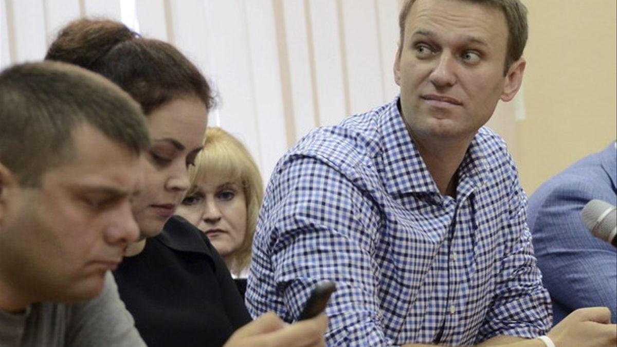Navalni regresa el domingo a Rusia