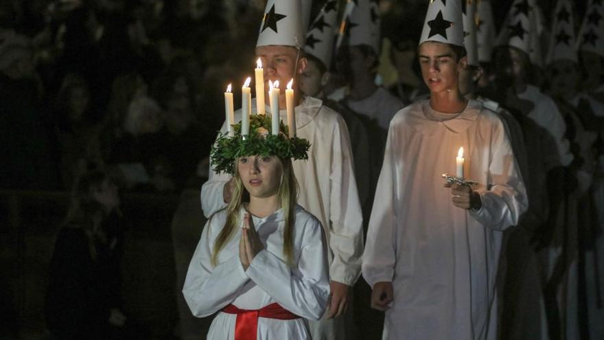 Santa Lucía ilumina la Seu