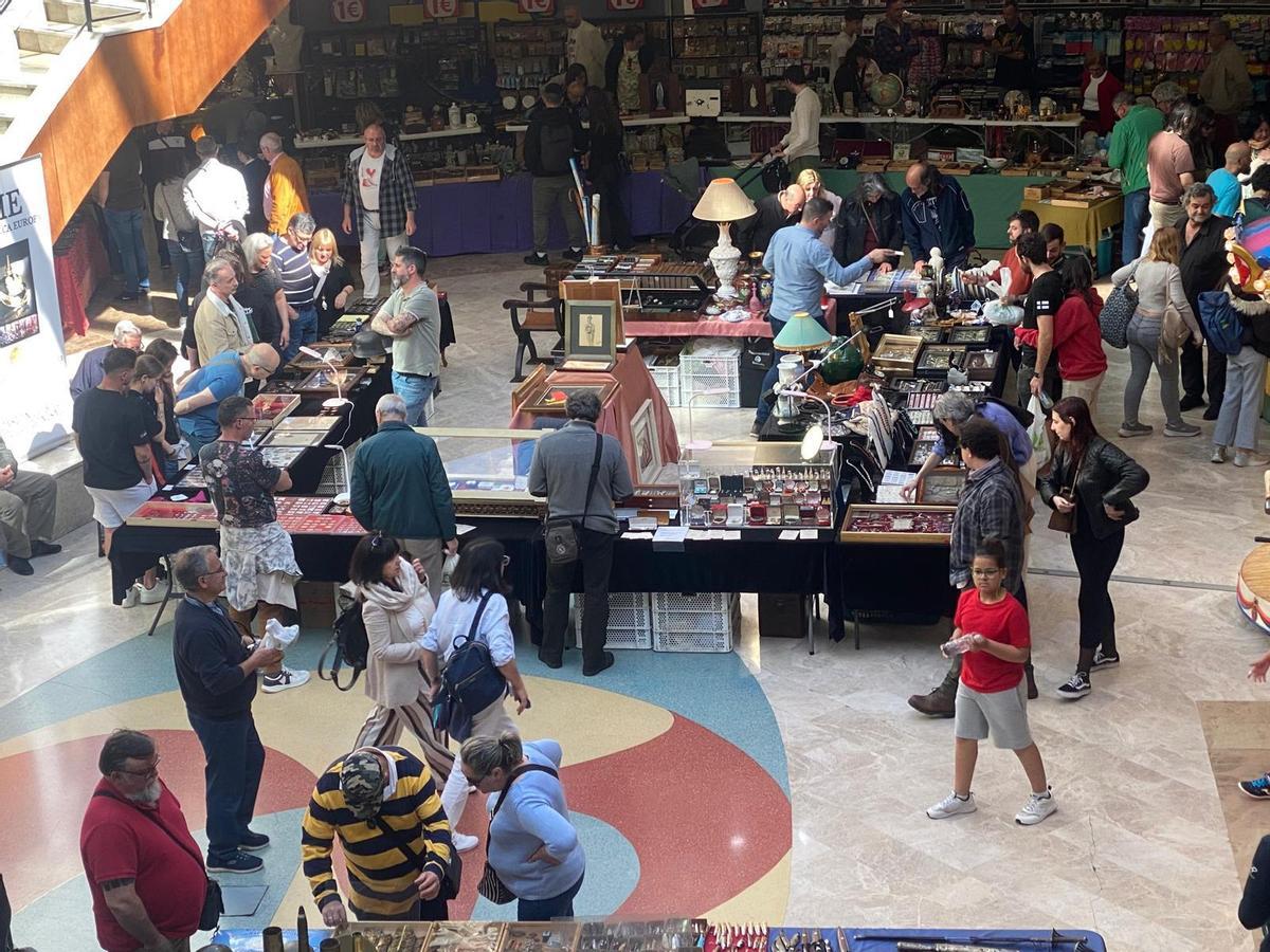 Asistentes a la edición anterior de la Feria de Antigüedades y Vintage
