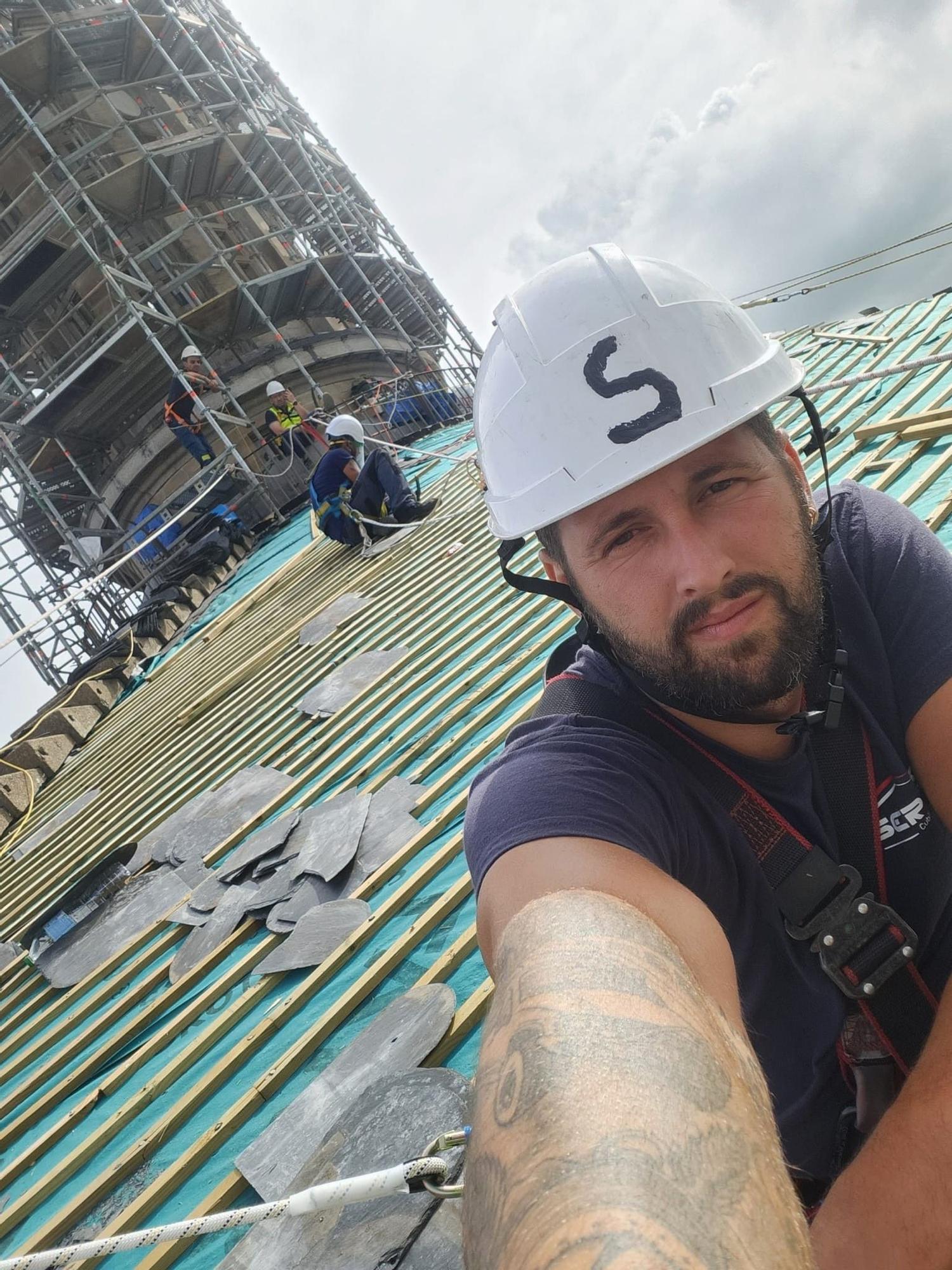 Sergio Calvo trabajando en una de las obras ejecutadas por su empresa.
