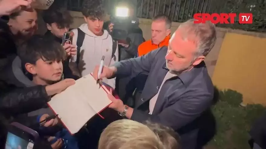 Hansi Flick: tardeo con Araujo y baño de masas en Sant Cugat.