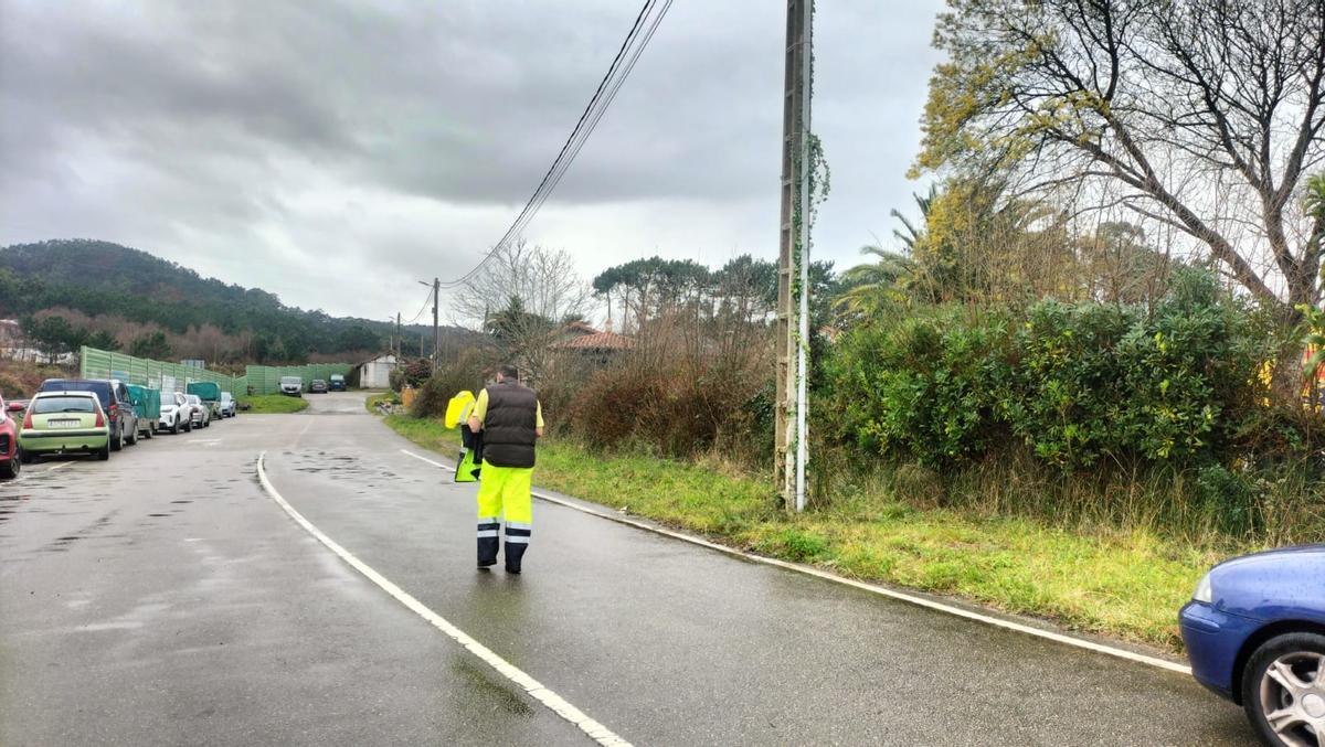 EN IMÁGENES: Buscan a un octogenario en la zona de Cudillero que cayó cuando fue a limpiar el monte