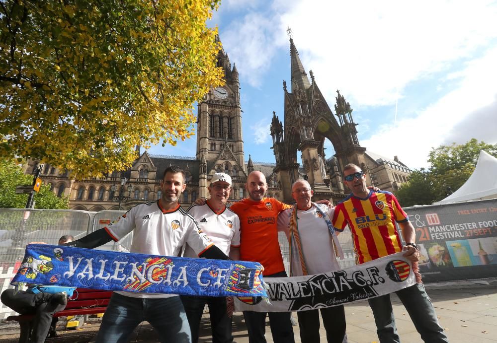 La afición del Valencia CF toma Mánchester
