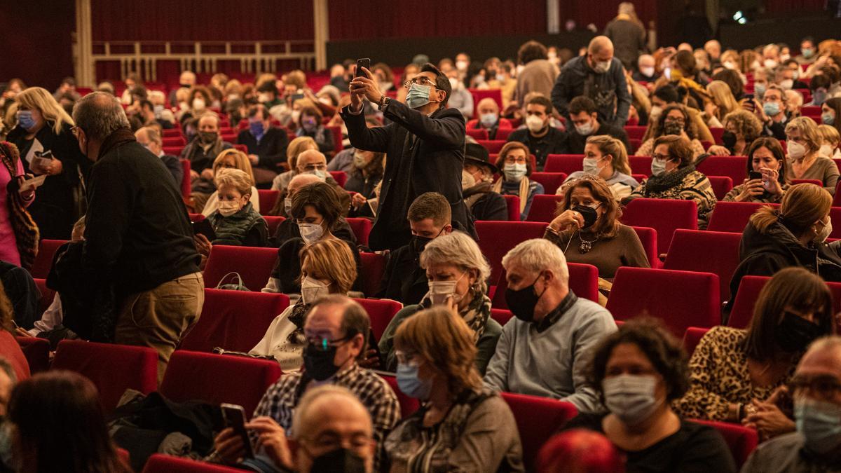 Público en el teatro Tívoli, en diciembre de 2021.