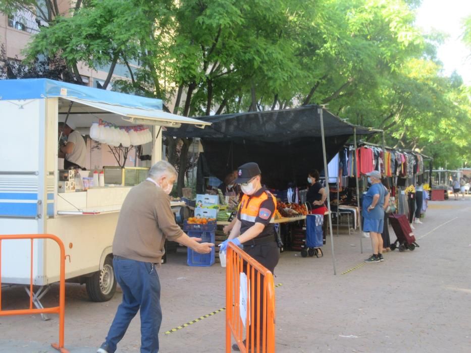 Mercado ambulante de Burjassot, en su nueva ubicación provisional.