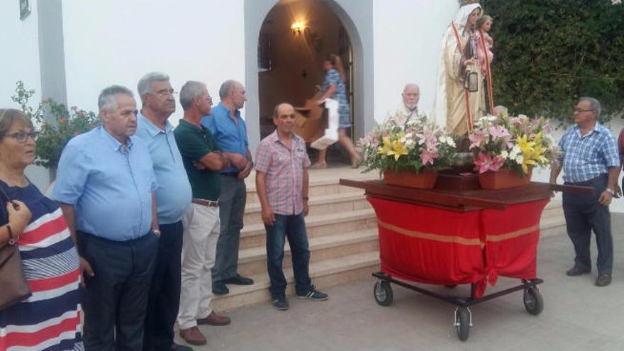 Taidía, con la Virgen del Carmen