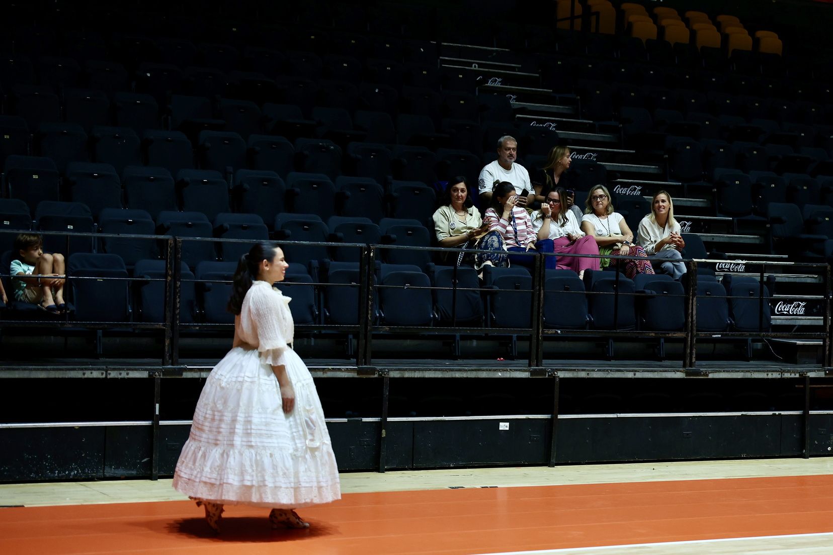 Asi ha sido el ensayo de la elección de candidatas a Falleras Mayores de València 2026