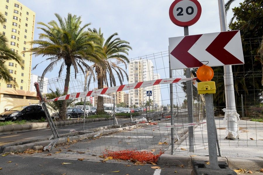 Tramo parado de la Metroguagua en la calle Alicante