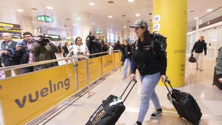 Laia Sanz vuelve a Barcelona después de completar un Dakar exigente.