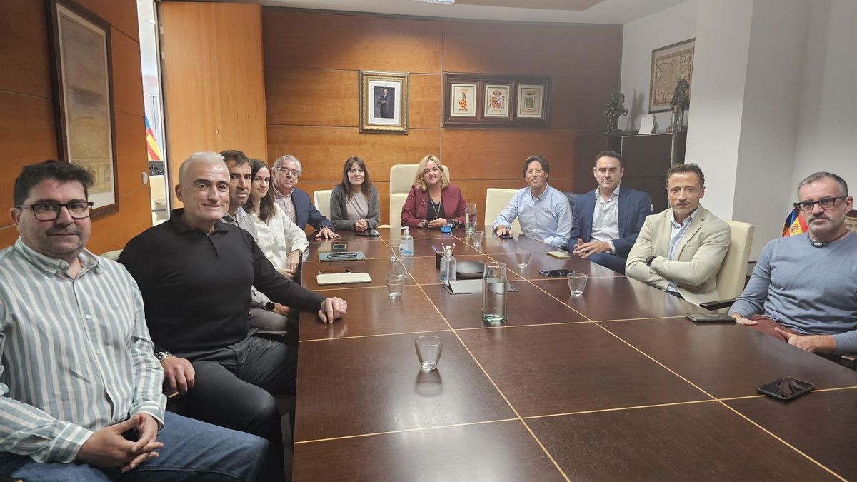La reunión mantenida este lunes en el Ayuntamiento de Calp por el segundo instituto.