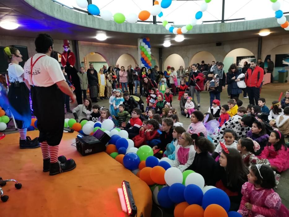 Carnaval en Galicia 2019 | Marín celebra su entroido infantil