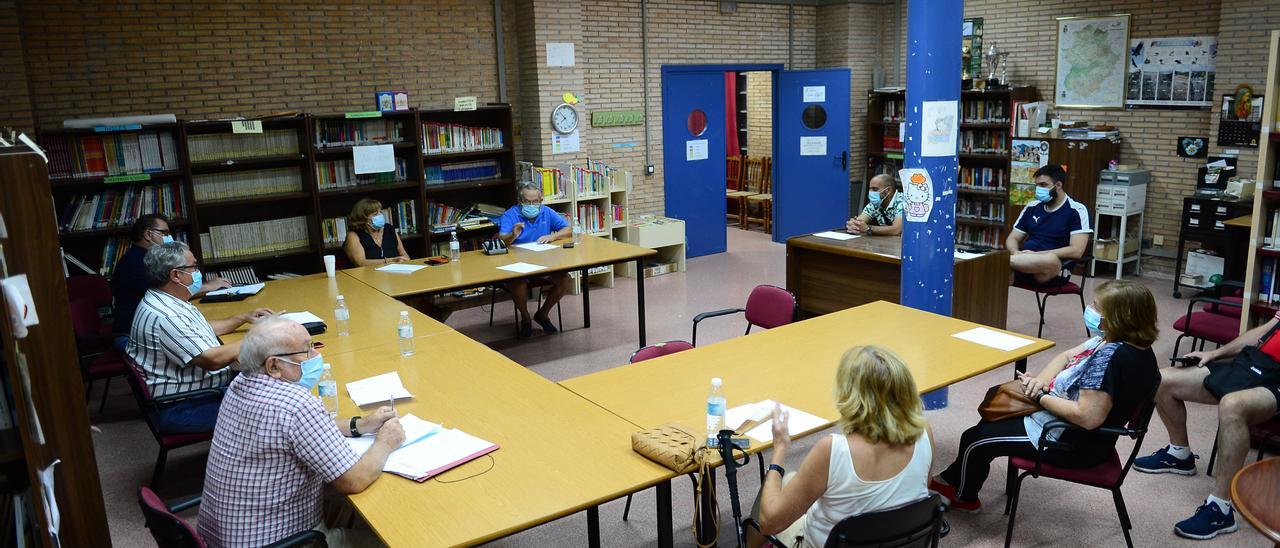 Reunión de presidentes de asociaciones de vecinos de Plasencia, en una imagen de archivo.